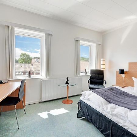 Hotel Jernbanegade Kibæk Екстериор снимка