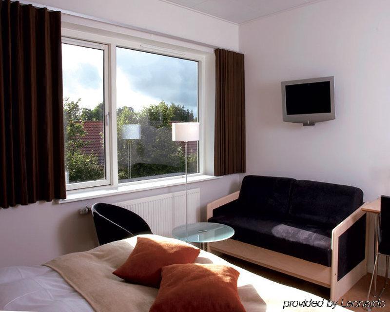 Hotel Jernbanegade Kibæk Стая снимка