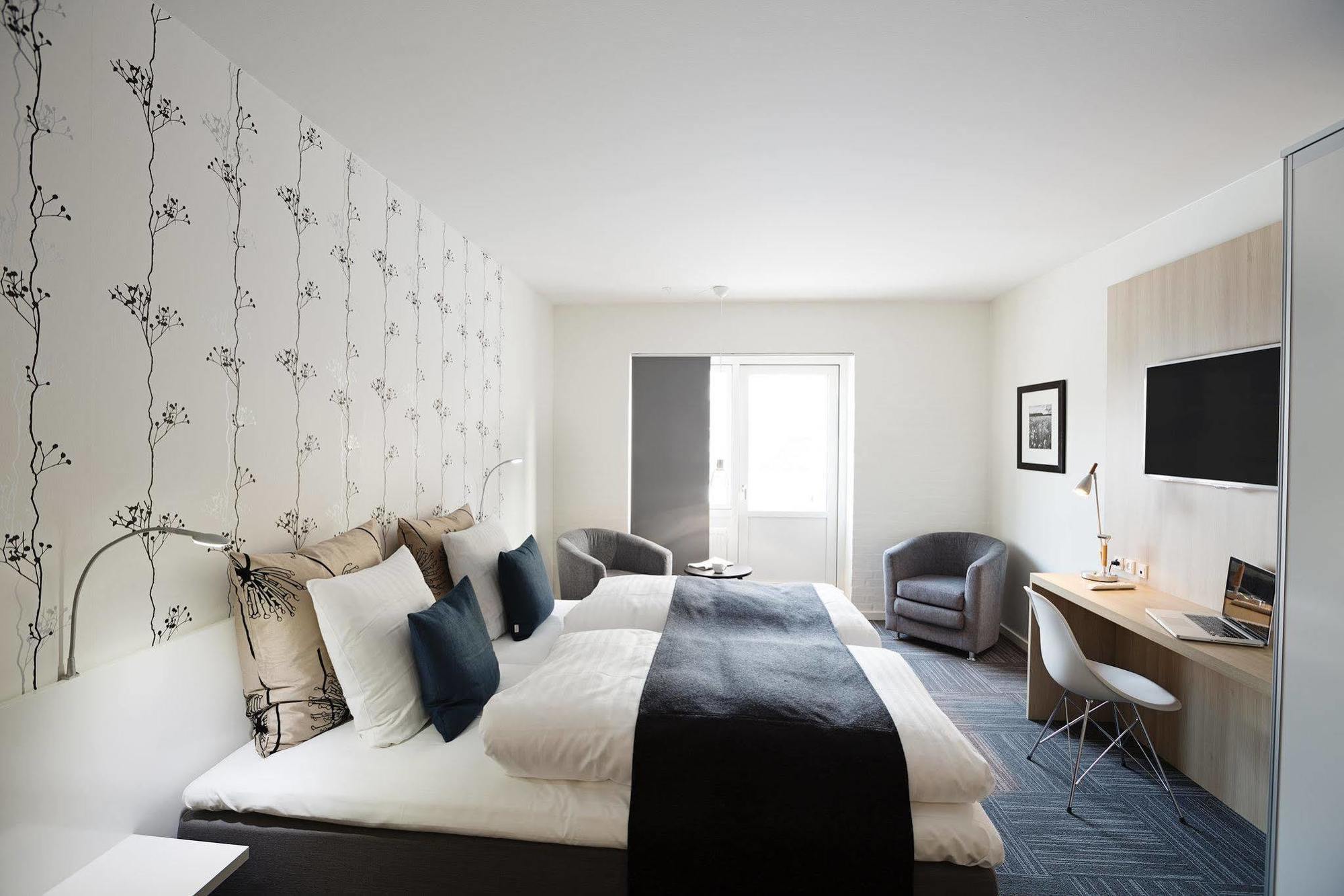 Hotel Jernbanegade Kibæk Екстериор снимка