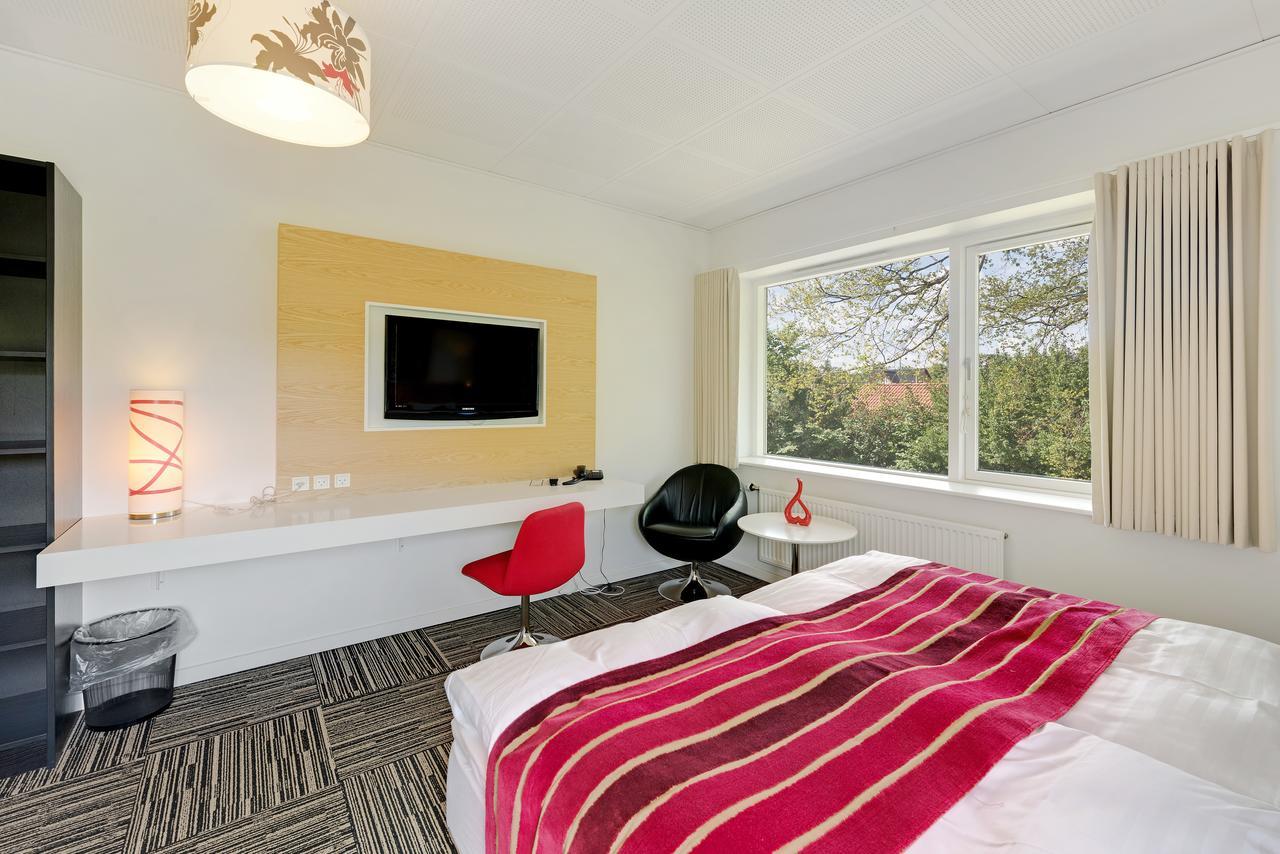 Hotel Jernbanegade Kibæk Екстериор снимка