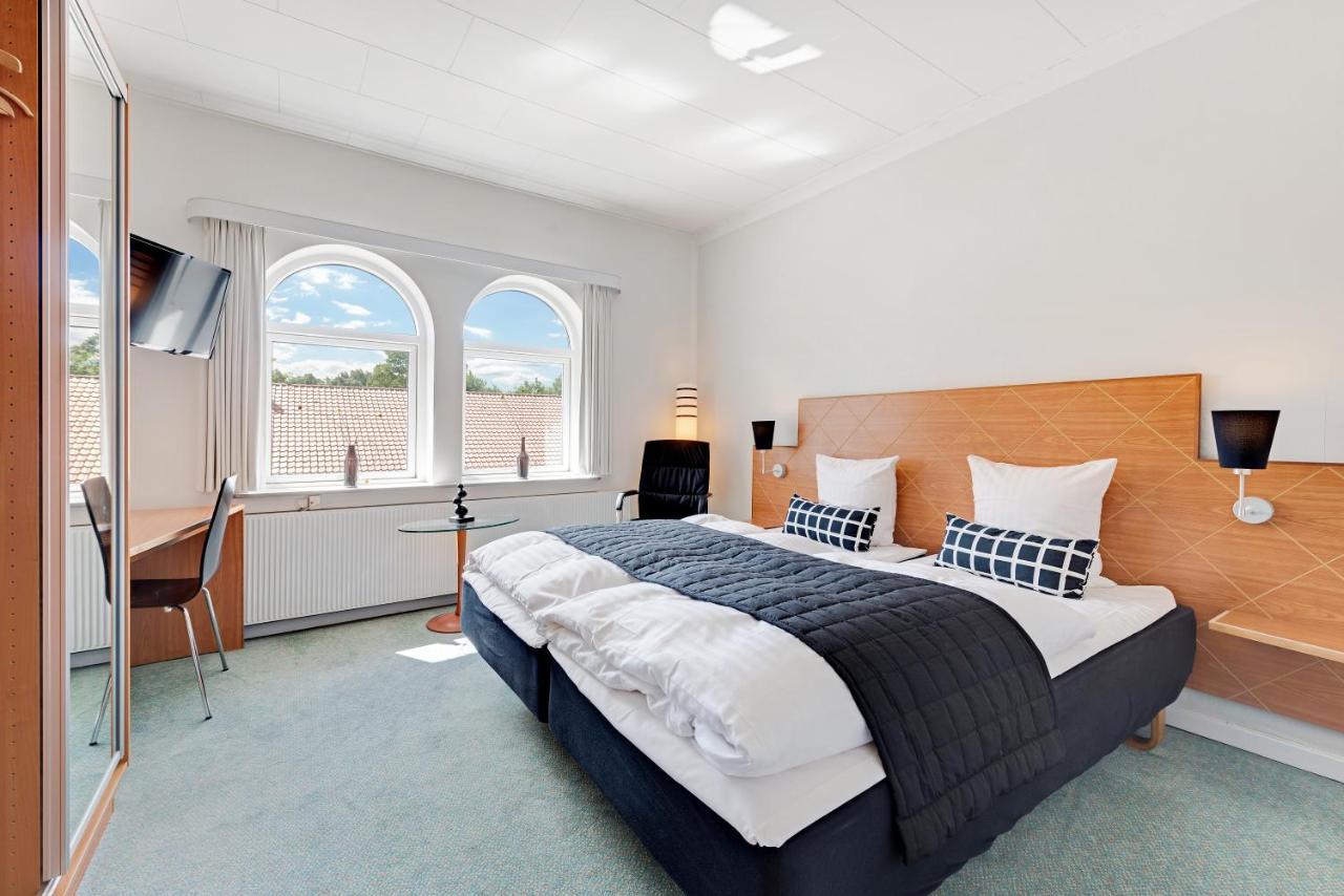 Hotel Jernbanegade Kibæk Екстериор снимка