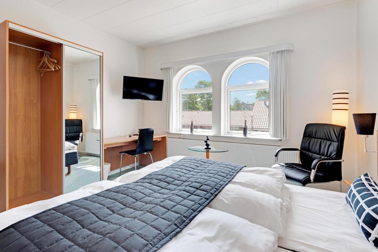 Hotel Jernbanegade Kibæk Екстериор снимка
