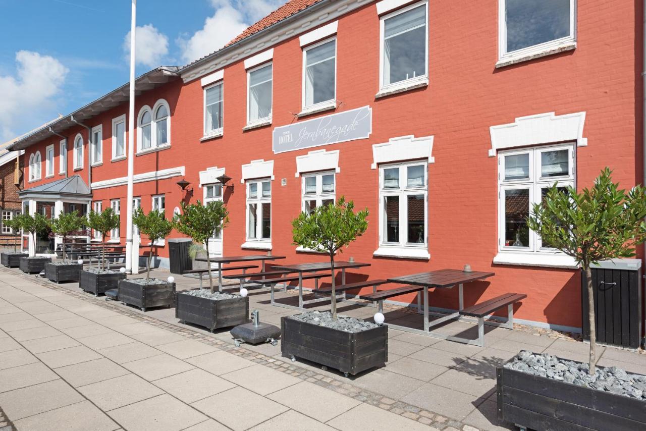 Hotel Jernbanegade Kibæk Екстериор снимка