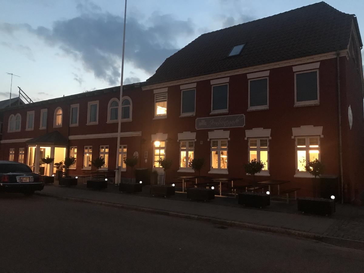 Hotel Jernbanegade Kibæk Екстериор снимка
